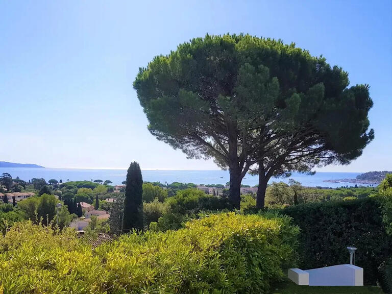 Villa Cavalaire-sur-Mer - 5 bedrooms - 220m²