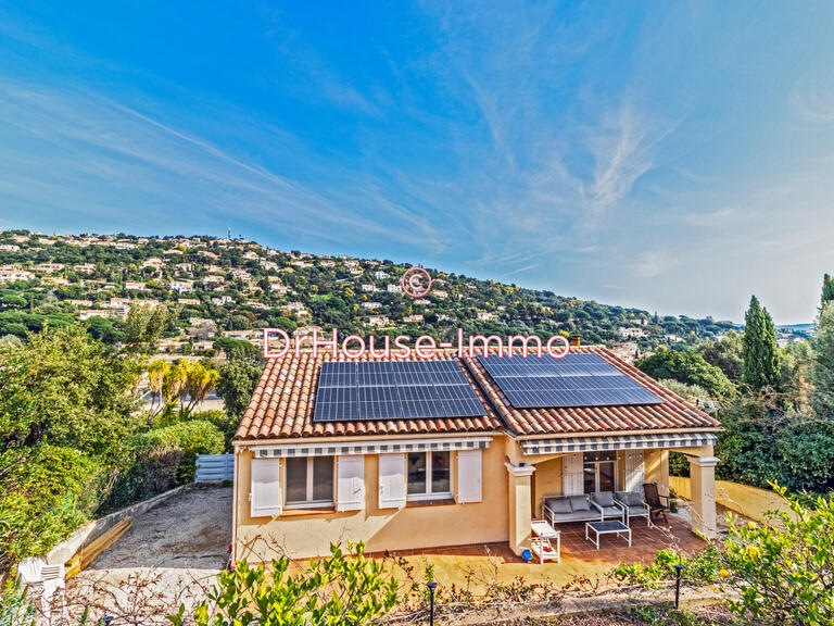 Villa Cavalaire-sur-Mer - 4 bedrooms - 134m²