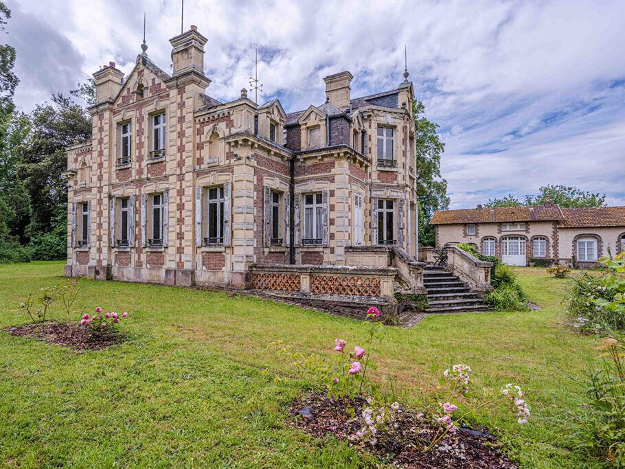 Castle Cerisy-la-Forêt