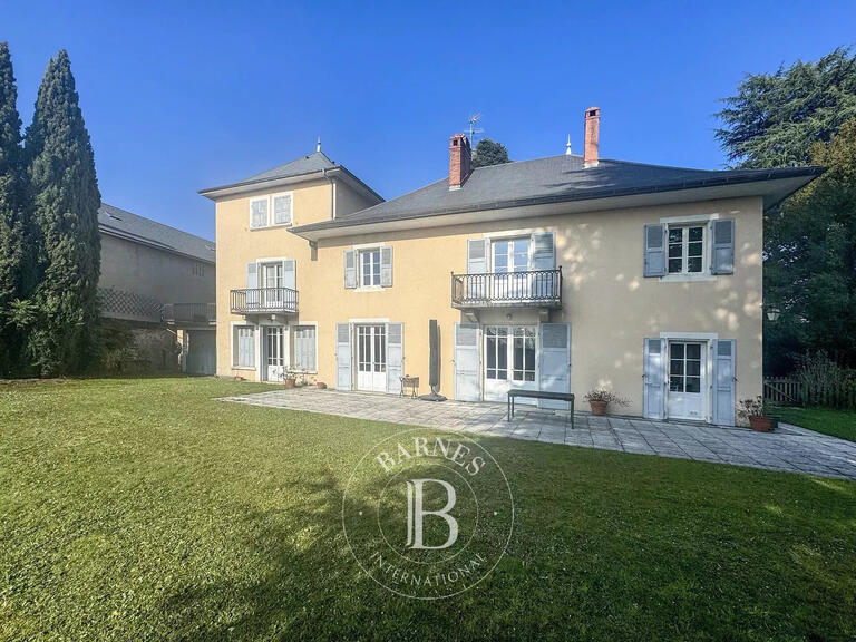 House Chambéry - 6 bedrooms - 375m²