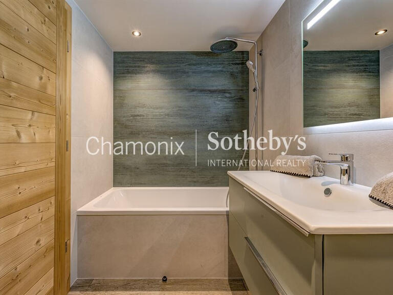 Sale Apartment Chamonix-Mont-Blanc - 3 bedrooms