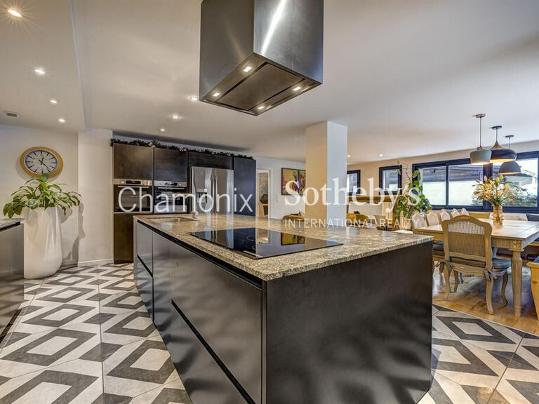 Apartment Chamonix-Mont-Blanc - 4 bedrooms - 178m²