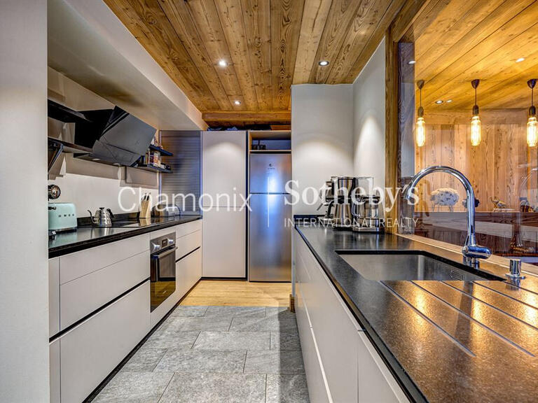 Apartment Chamonix-Mont-Blanc - 6 bedrooms - 205m²