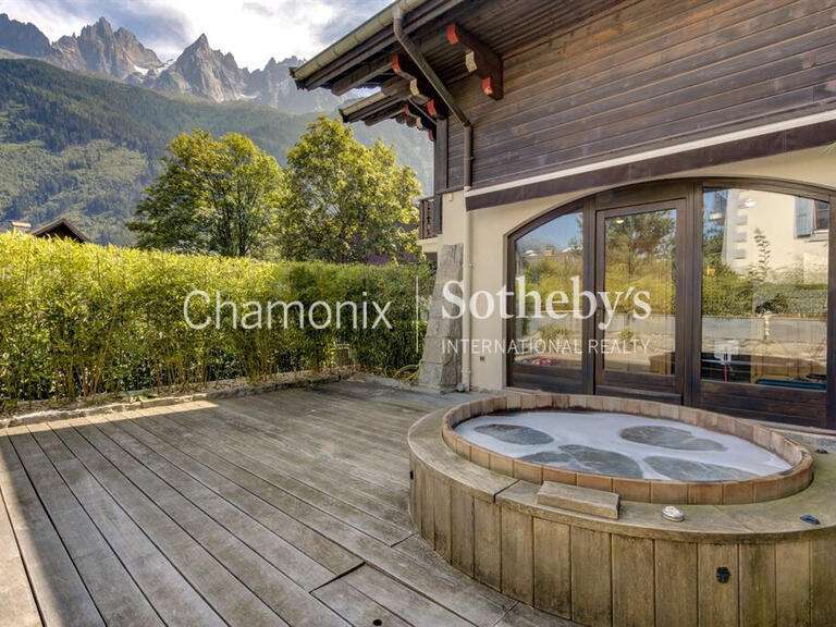 Chalet Chamonix-Mont-Blanc - 4 bedrooms - 225m²