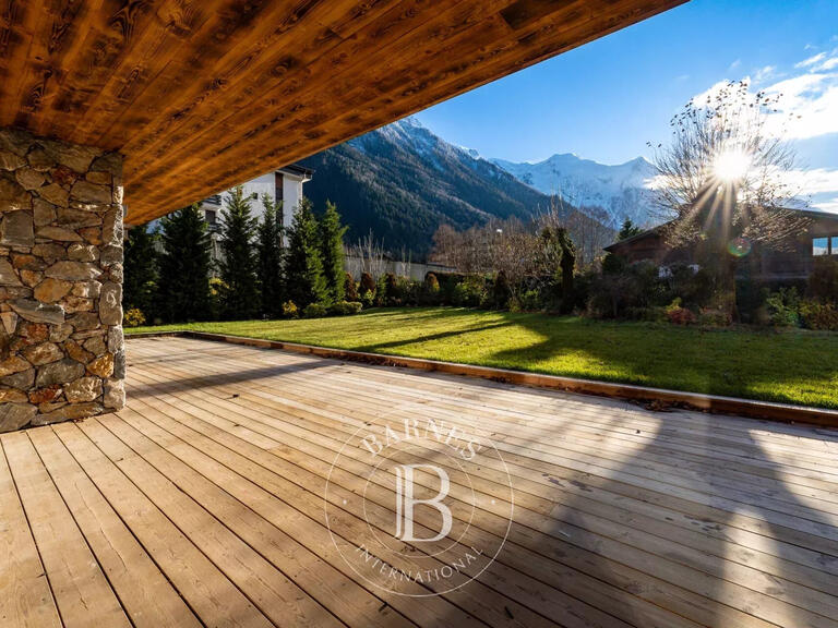 Chalet Chamonix-Mont-Blanc - 5 bedrooms - 577m²