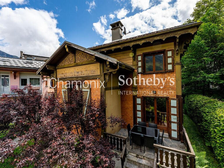 Maison Chamonix-Mont-Blanc - 4 chambres - 256m²