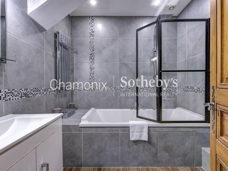 Maison Chamonix-Mont-Blanc - 4 chambres - 256m²