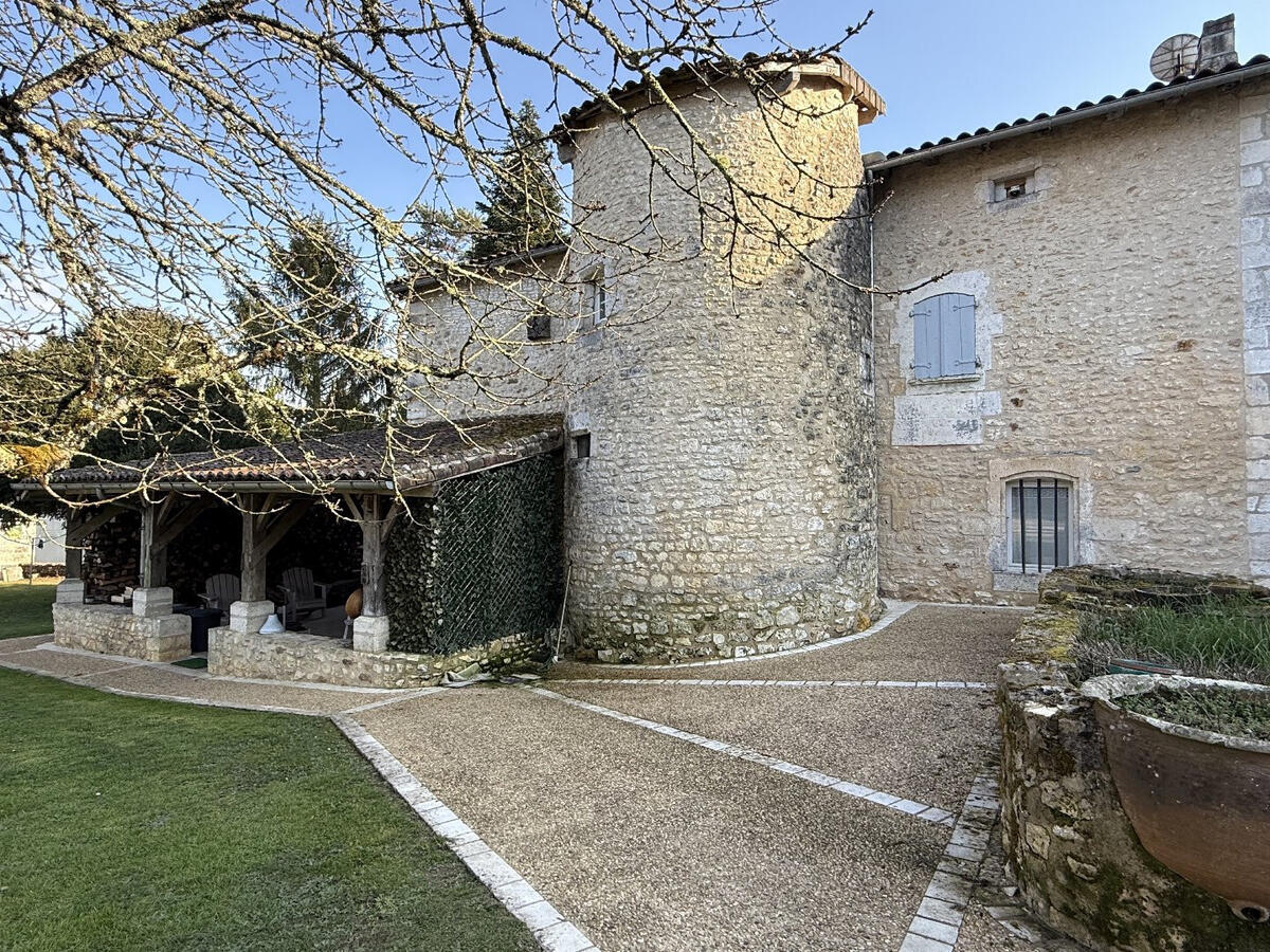 Maison Charras