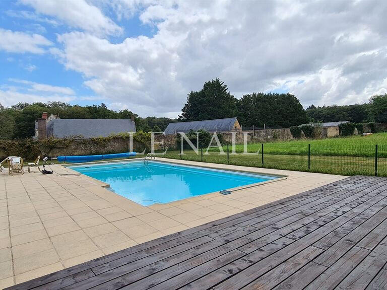 Castle Chateau-du-Loir - 15 bedrooms - 680m²