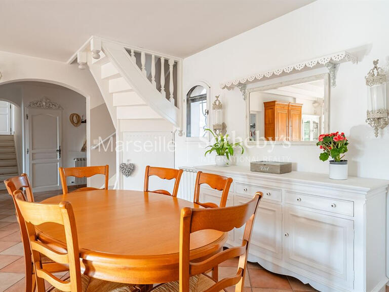 Maison Chateau-gombert - 5 chambres - 248m²