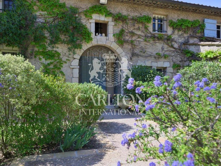 Maison Châteauneuf-Grasse - 6 chambres - 338m²