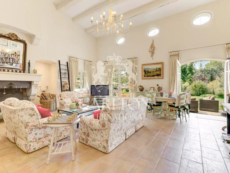 Maison Châteauneuf-Grasse - 6 chambres - 338m²