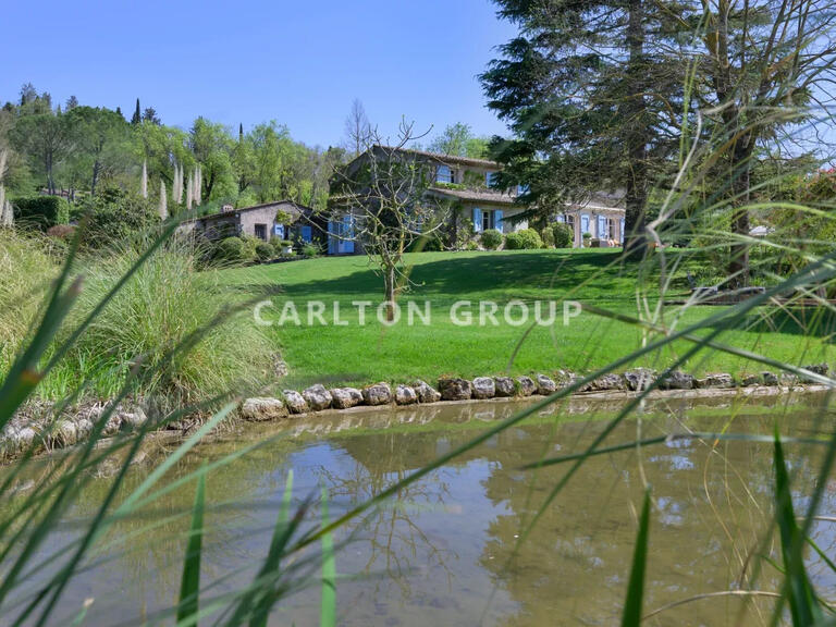 Maison Châteauneuf-Grasse - 6 chambres - 338m²