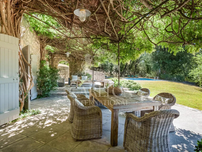 Maison Châteauneuf-Grasse - 5 chambres - 419m²