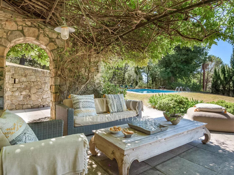 Maison Châteauneuf-Grasse - 5 chambres - 419m²