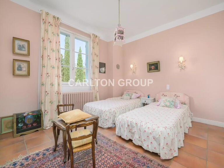 Vente Maison avec Vue mer Châteauneuf-Grasse - 9 chambres