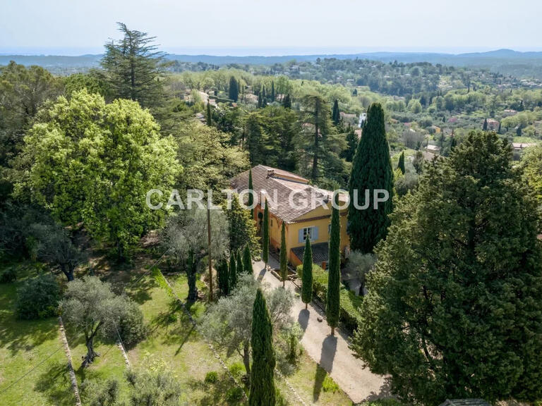 Vente Maison avec Vue mer Châteauneuf-Grasse - 9 chambres