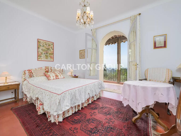 Vente Maison avec Vue mer Châteauneuf-Grasse - 9 chambres