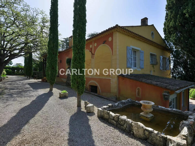 Vente Maison avec Vue mer Châteauneuf-Grasse - 9 chambres