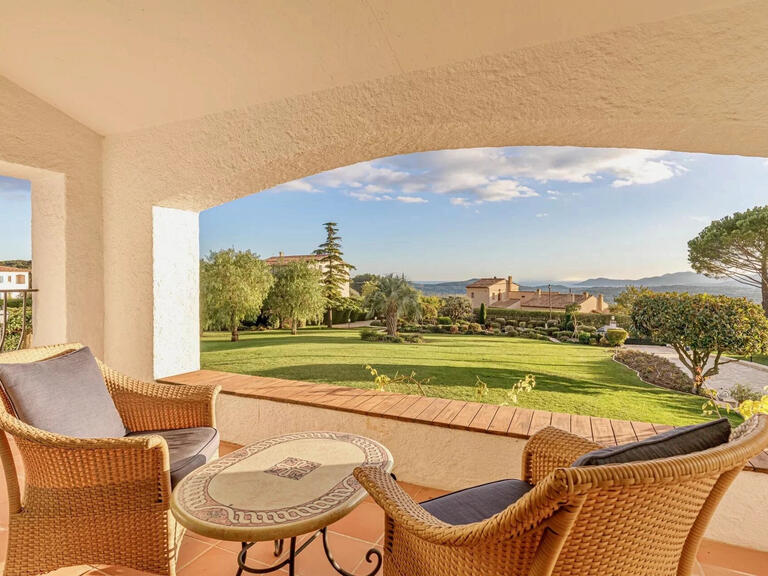 Vente Maison avec Vue mer Châteauneuf-Grasse - 4 chambres