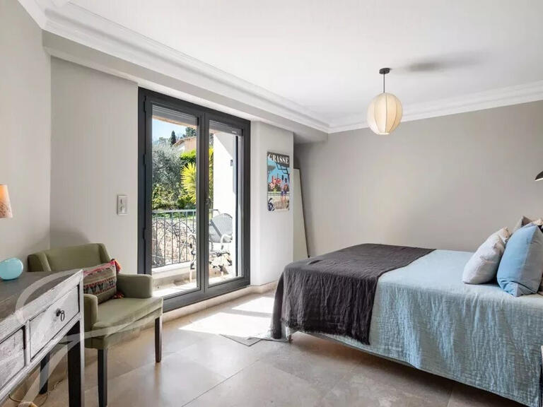 Vente Maison avec Vue mer Châteauneuf-Grasse - 5 chambres