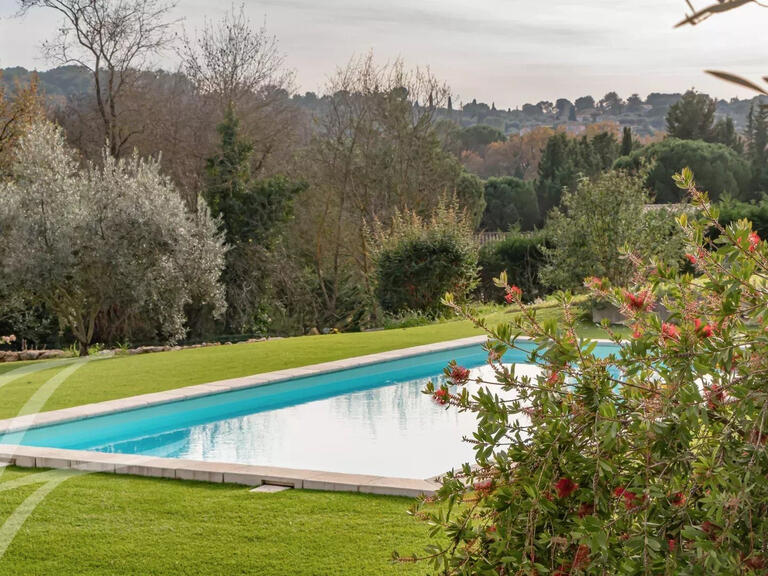 Maison Châteauneuf-Grasse - 4 chambres - 220m²