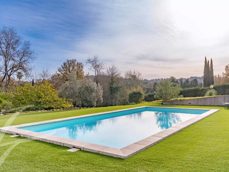 Maison Châteauneuf-Grasse - 4 chambres - 220m²