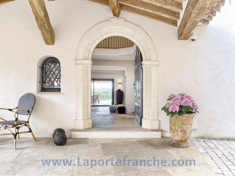 Maison Châteauneuf-Grasse - 5 chambres - 730m²