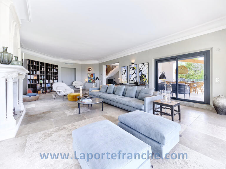 Maison Châteauneuf-Grasse - 5 chambres - 730m²