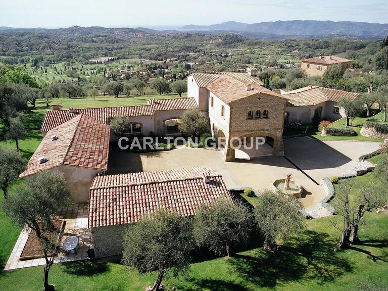 Vente Propriété Châteauneuf-Grasse - 6 chambres