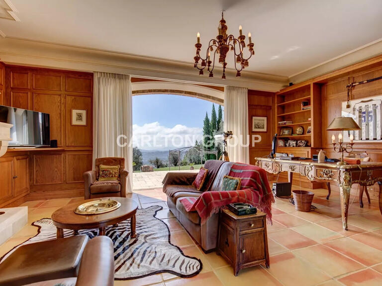 Vente Propriété Châteauneuf-Grasse - 6 chambres