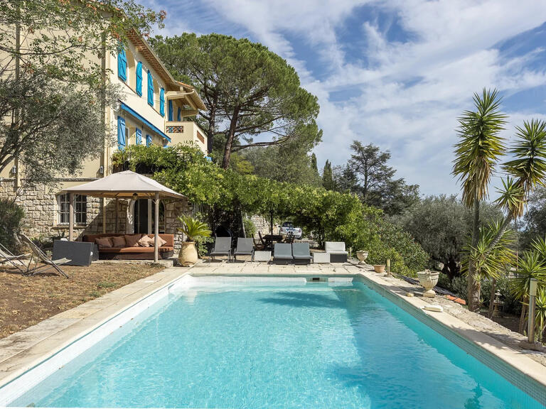 Villa Châteauneuf-Grasse - 5 bedrooms - 205m²