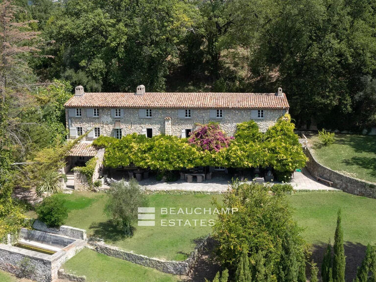 Villa Châteauneuf-Grasse - 7 bedrooms - 419m²