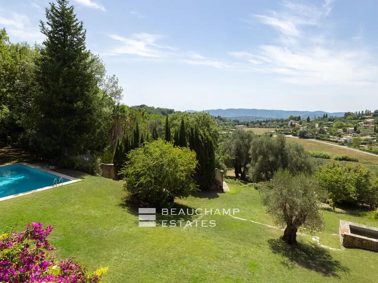 Villa Châteauneuf-Grasse - 7 bedrooms - 419m²