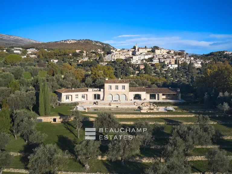 Villa Châteauneuf-Grasse - 5 bedrooms - 783m²