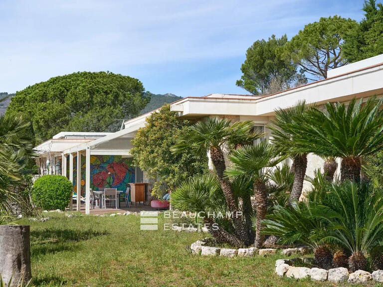 Villa Châteauneuf-Grasse - 4 chambres - 250m²