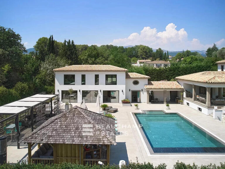 Villa Châteauneuf-Grasse - 9 chambres - 550m²