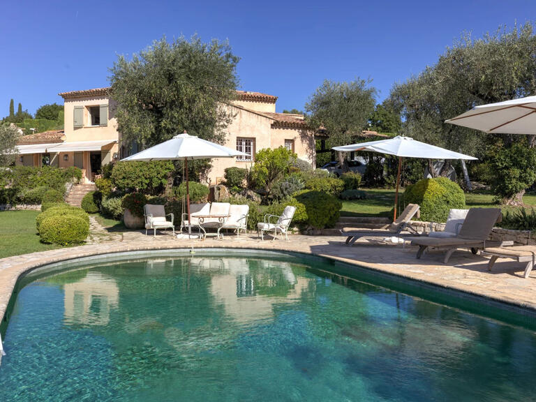 Villa Châteauneuf-Grasse - 4 bedrooms - 200m²