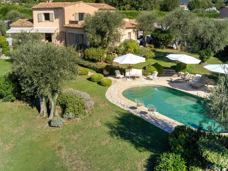 Villa Châteauneuf-Grasse - 4 bedrooms - 200m²