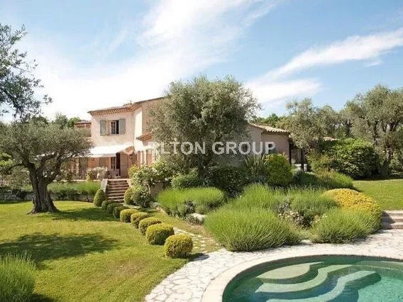 Vente Villa avec Vue mer Châteauneuf-Grasse - 4 chambres