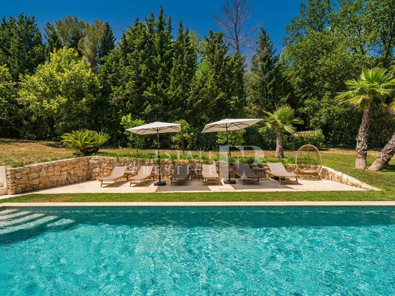 Vente Villa Châteauneuf-Grasse - 6 chambres