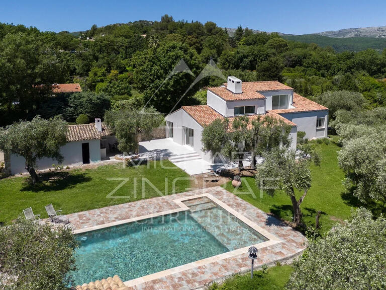 Villa Châteauneuf-Grasse - 4 chambres - 225m²