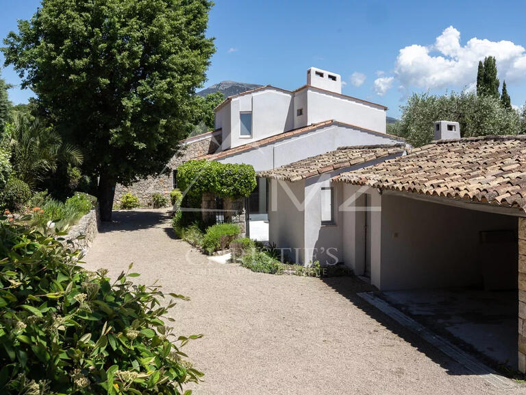 Villa Châteauneuf-Grasse - 4 bedrooms - 225m²