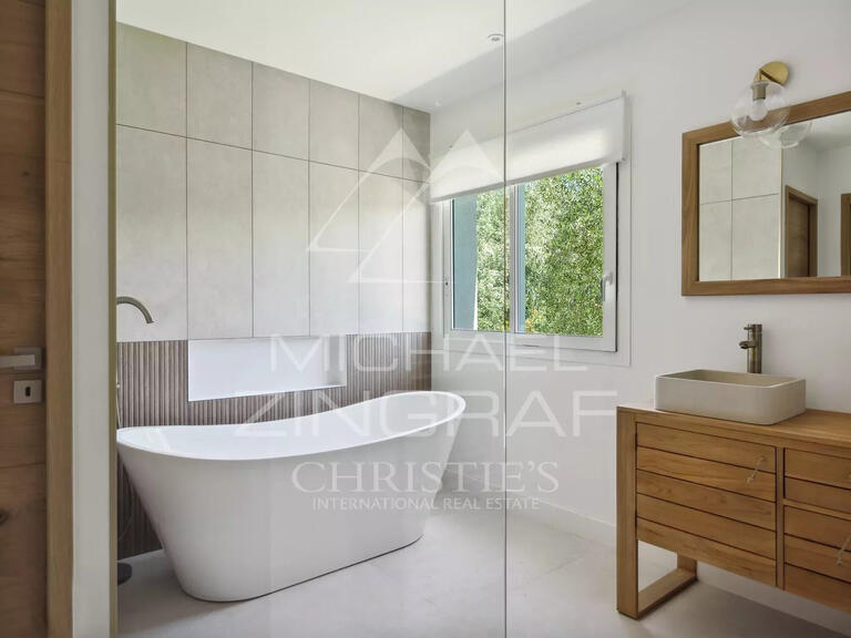 Vente Villa Châteauneuf-Grasse - 4 chambres