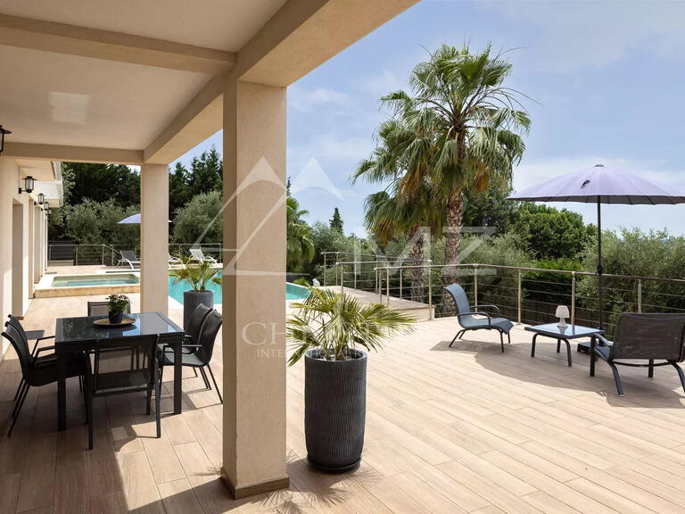 Villa Châteauneuf-Grasse - 4 chambres - 280m²