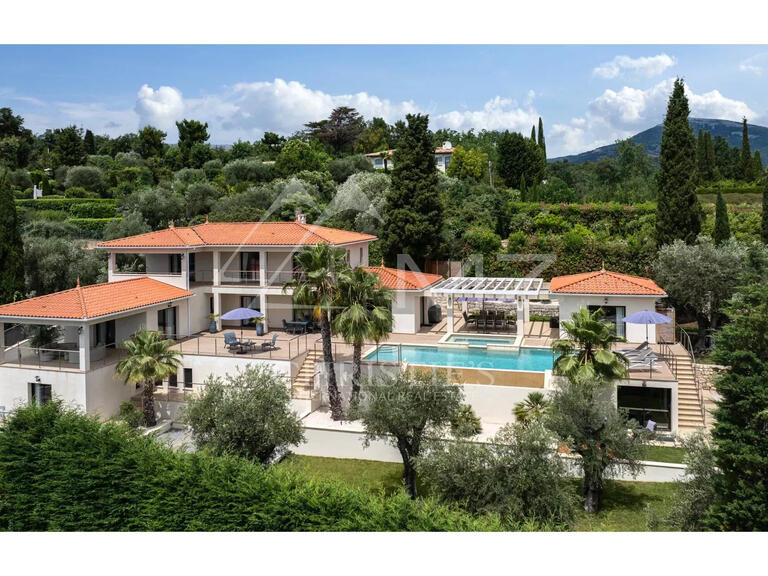 Villa Châteauneuf-Grasse - 4 chambres - 280m²