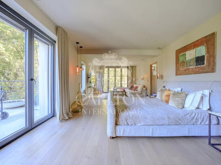 Villa Châteauneuf-Grasse - 6 bedrooms - 391m²