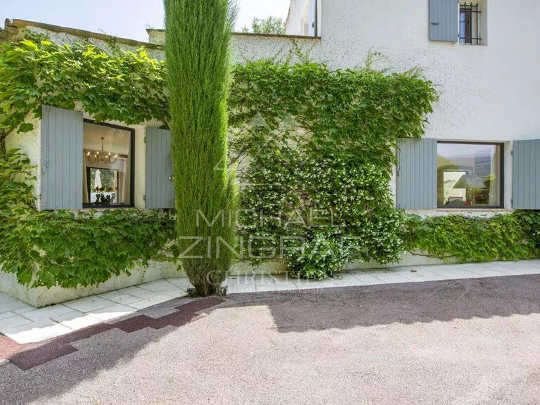 Villa Châteauneuf-Grasse - 5 bedrooms - 206m²