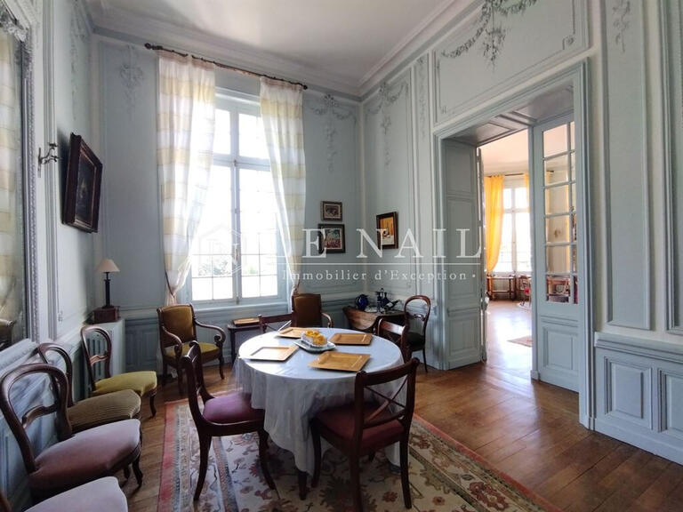 Castle Châteauneuf-sur-Sarthe - 17 bedrooms - 1000m²