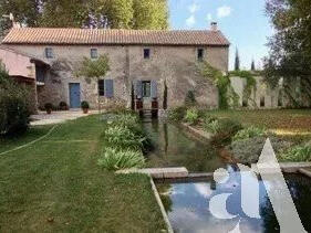 House Châteaurenard - 5 bedrooms - 60800m²